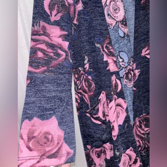 NWOT CARDIGAN - Picture 1 of 12